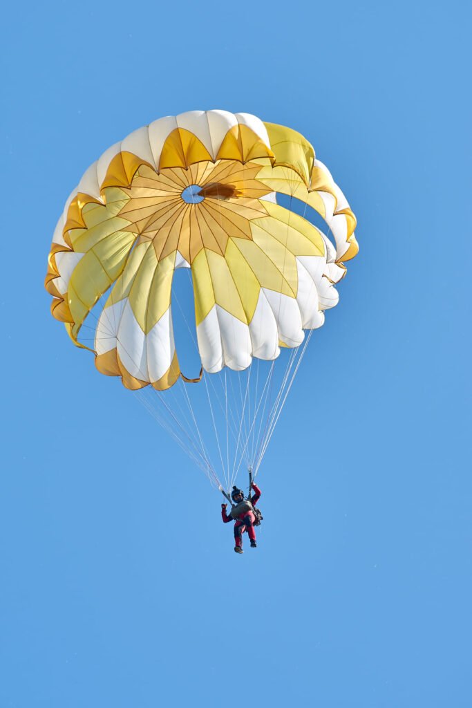 marizone.lt Marijampolės aeroklubas. Skydiving, &scaron;uoliai para&scaron;iutu 2020 metai
