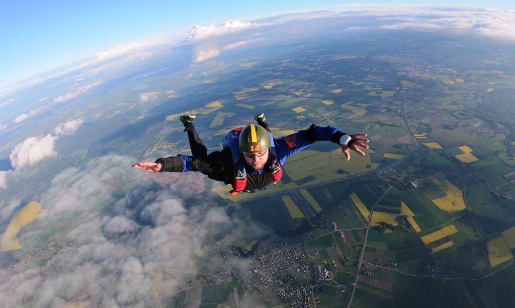 marizone.lt Marijampolės aeroklubas. Skydiving, &scaron;uoliai para&scaron;iutu 2021 metai