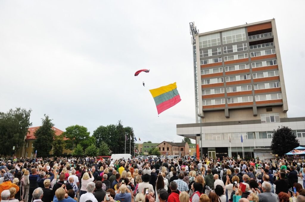 marizone.lt Marijampolės aeroklubas. Skydiving, &scaron;uoliai para&scaron;iutu 2020 metai
